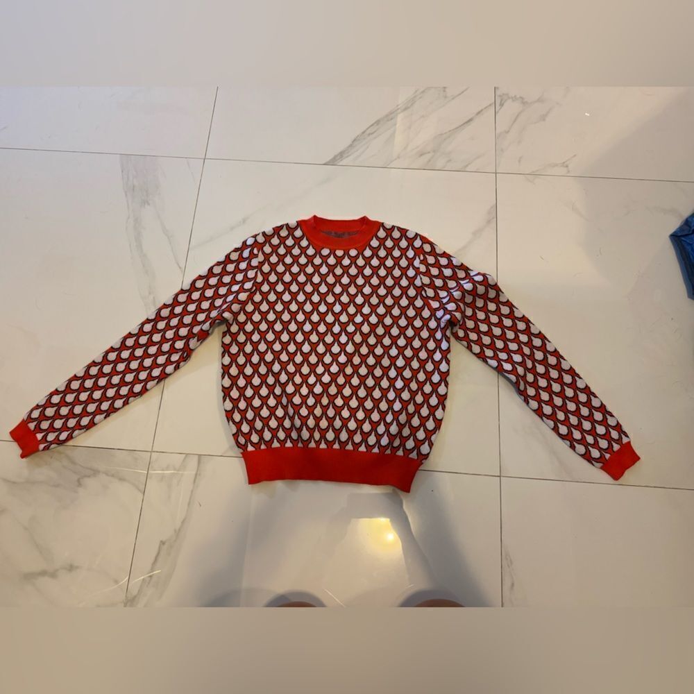 Red and white sweater #20
